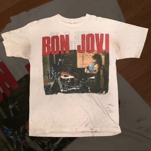 Vintage 1989 Bon Jovi Tour Shirt (thrashed) - Picture 6 of 10